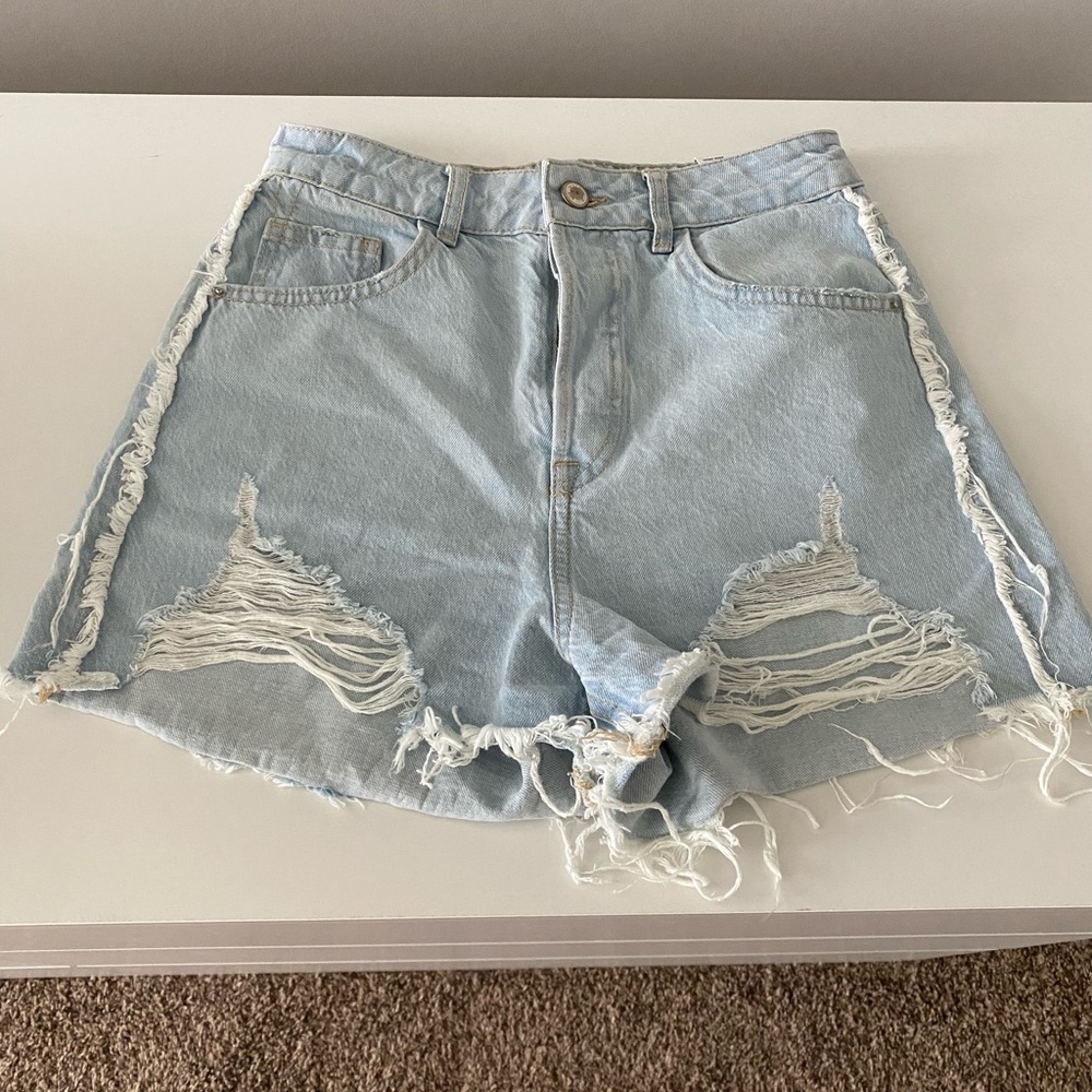 ZARA light blue ripped denim shorts